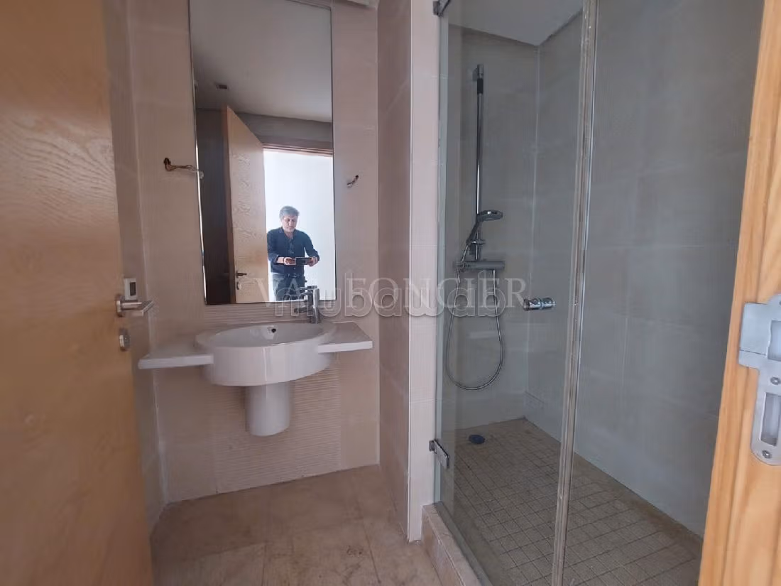 Location Très bel appartement neuf 182m2 au cœur de la ville verte, Casablanca