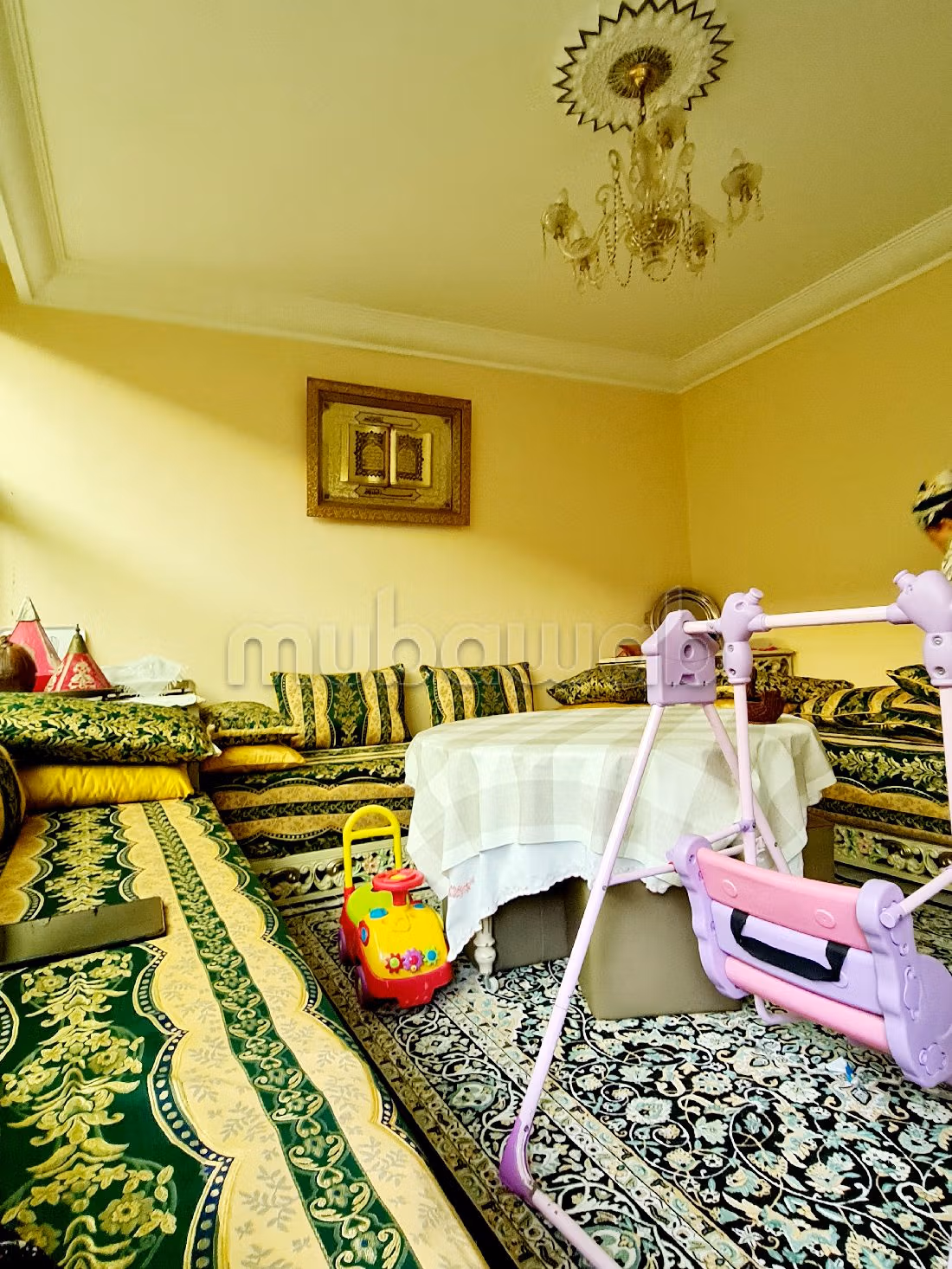 High quality house for sale. 4 comfortable rooms. Green area, Balcony