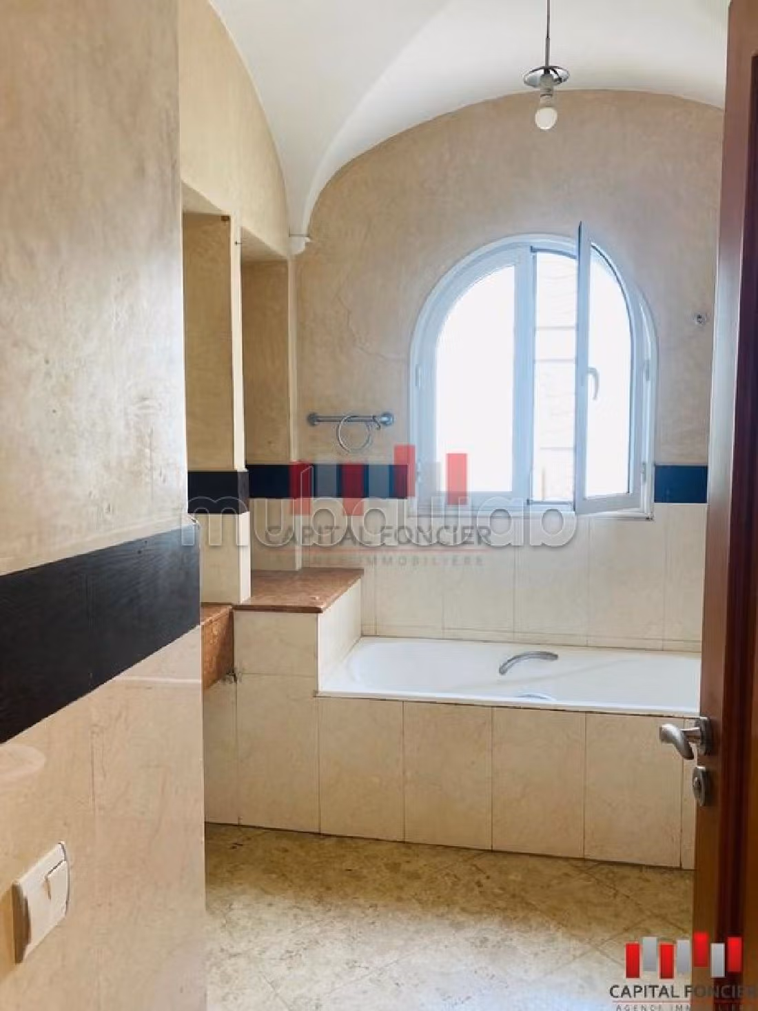 Villa ain diab au calme piscine