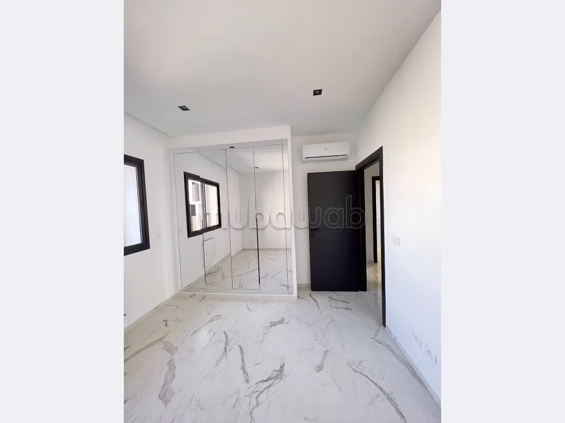 Very nice apartment for rent in Les Jardins de Carthage. Area 1 m². General satellite dish system, On site security. 