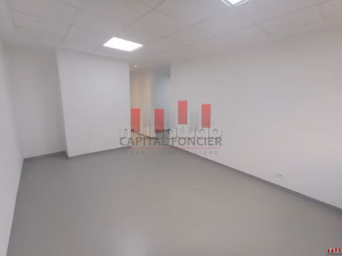 Plateau bureau à la location de 175m2 refait à neuf Bd d’anfa OFRRE A SAISIR