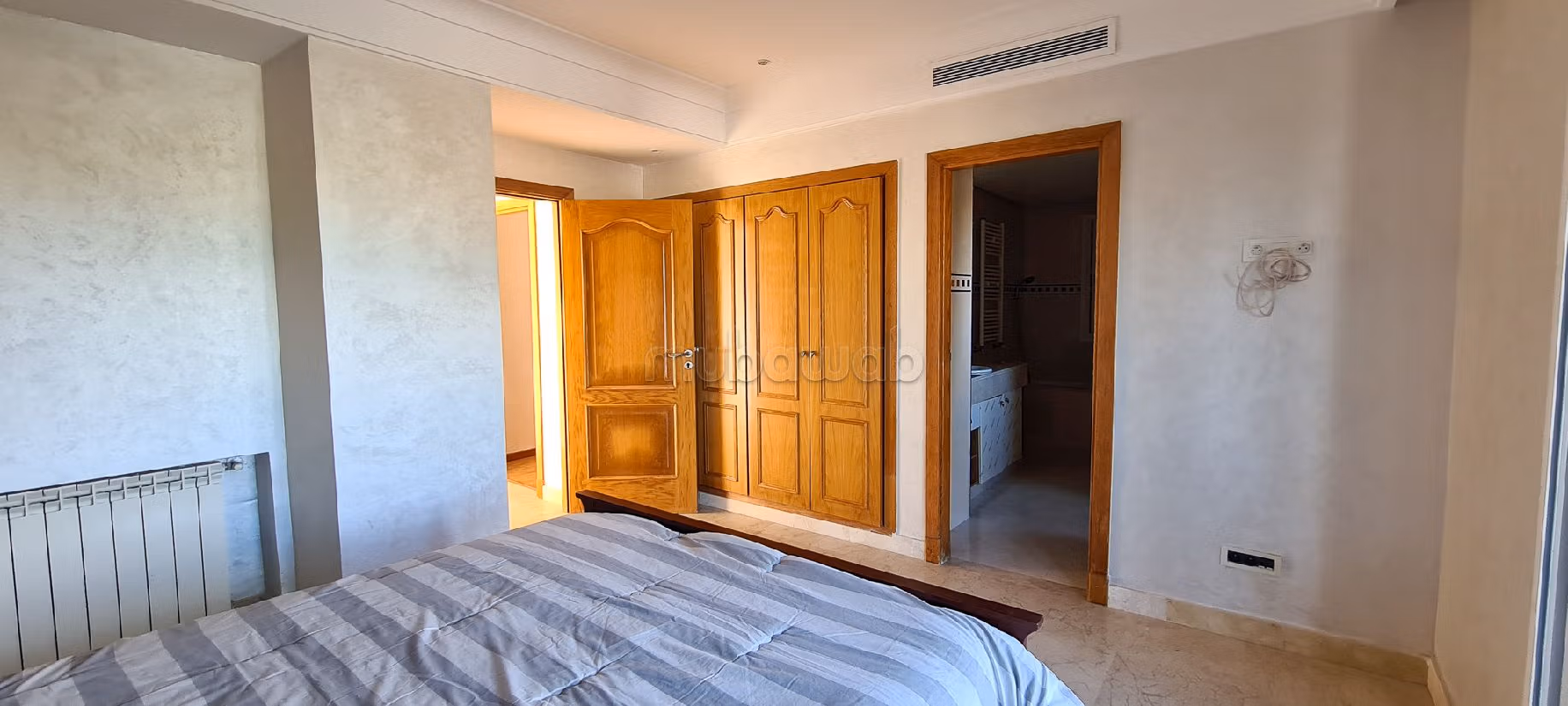 Charmante villa 1000m avec piscine