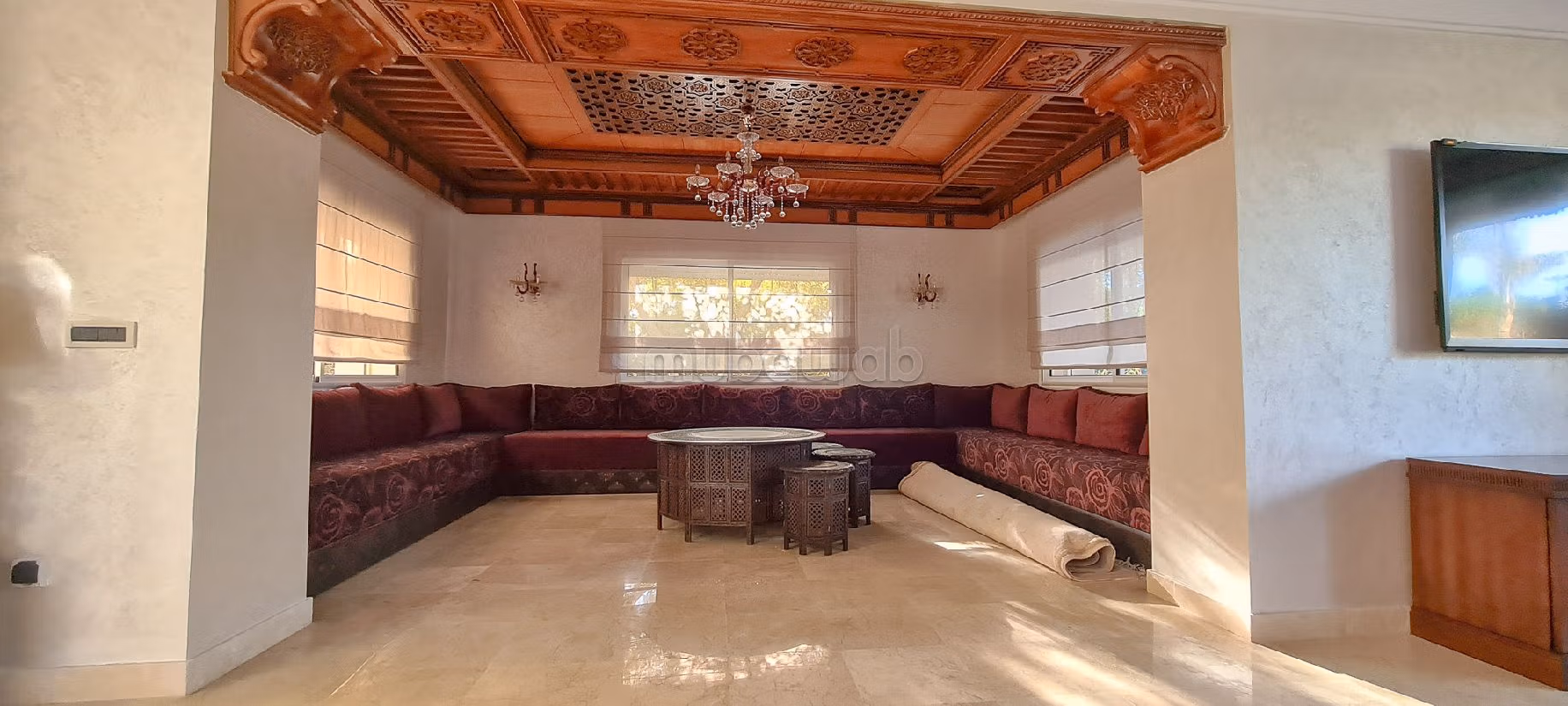 Charmante villa 1000m avec piscine