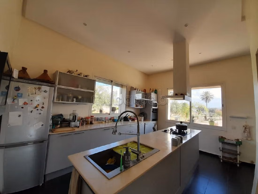 Villa à Vendre 7000 m² kms 20 Route de Fès Marrakech