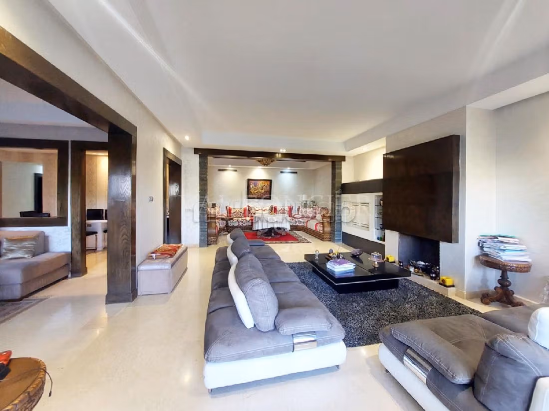 Splendido appartamento in vendita. 3 camere. Giardino, terrazzo. 