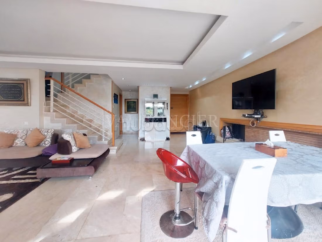 شقة رائعة للبيع ببوسكورة. المساحة 259 م². حديقة. 