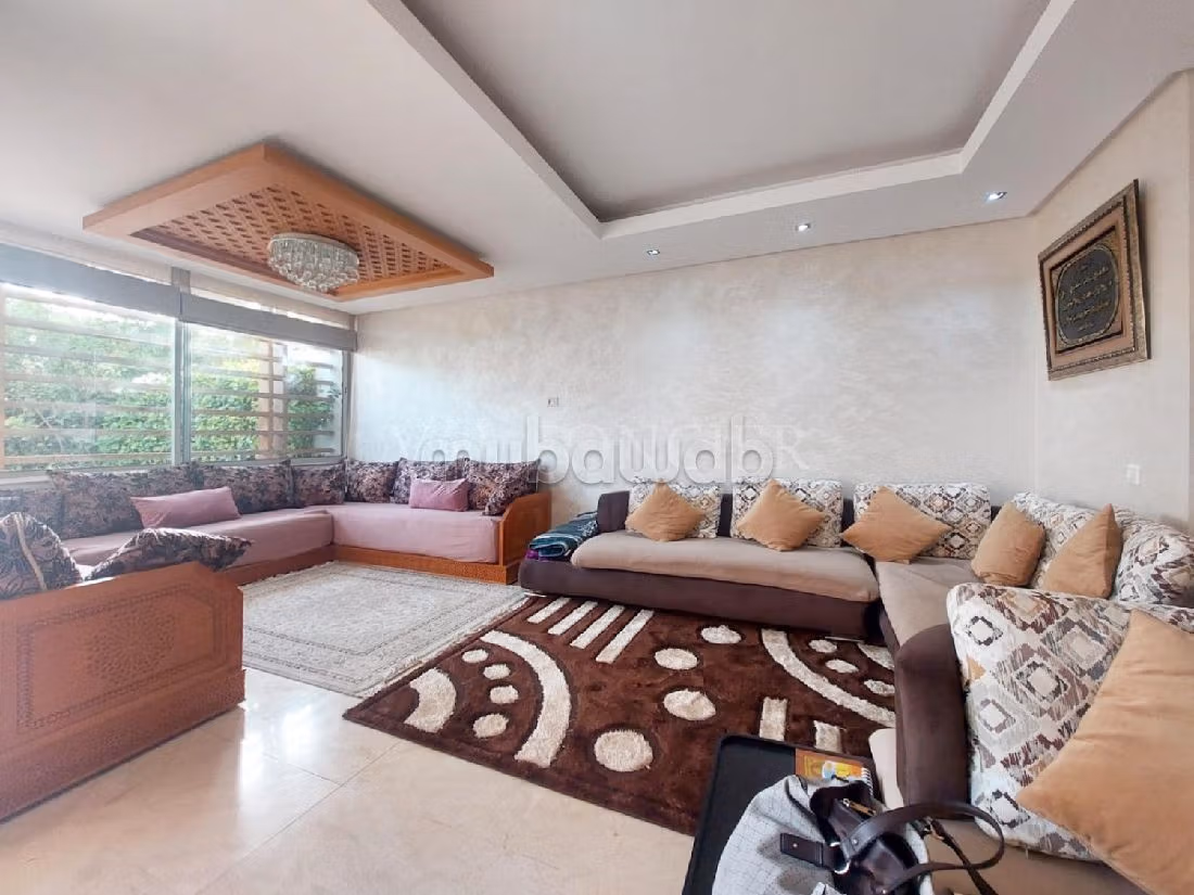 شقة رائعة للبيع ببوسكورة. المساحة 259 م². حديقة. 