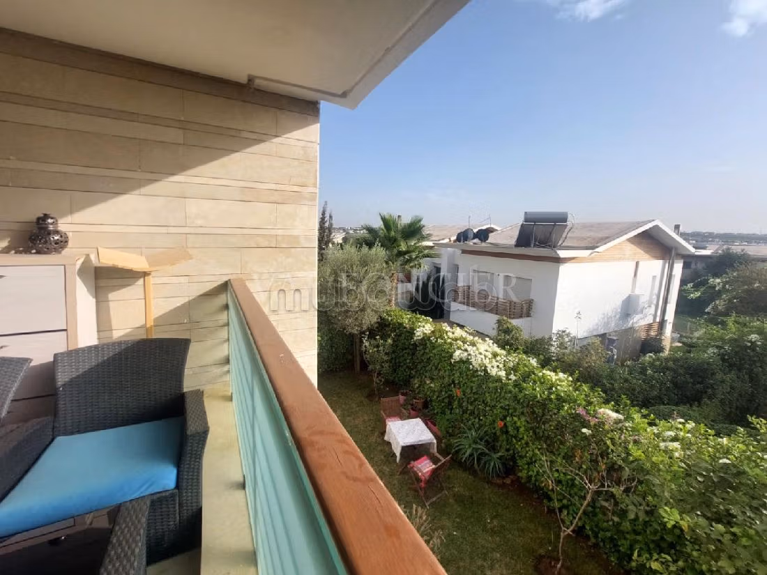 شقة رائعة للبيع ببوسكورة. المساحة 259 م². حديقة. 