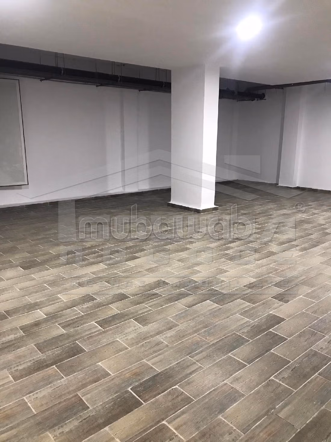 فيلا فخمة للبيع ب سكرة. المساحة 1 م². شرفة ومصعد. 