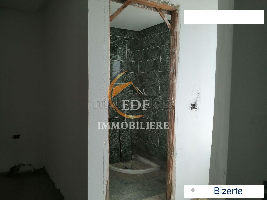 Un immeuble 2minute de La Marina Bizerte