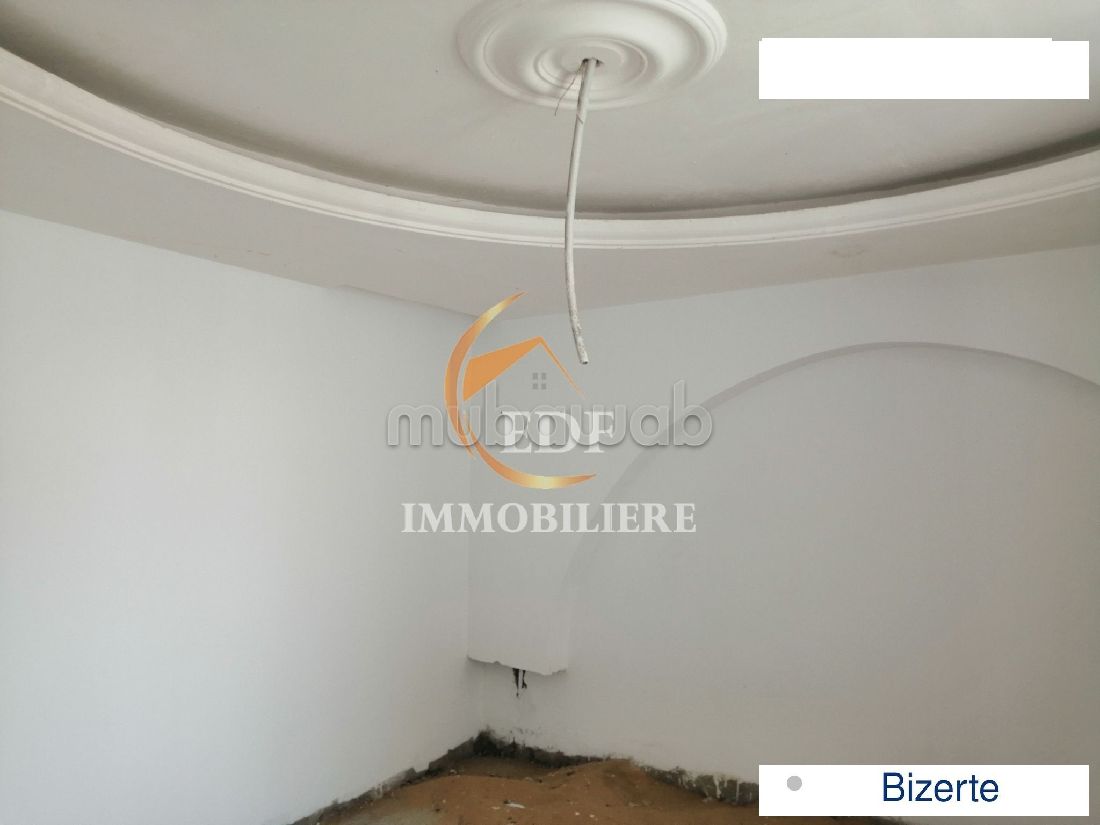 Un immeuble 2minute de La Marina Bizerte