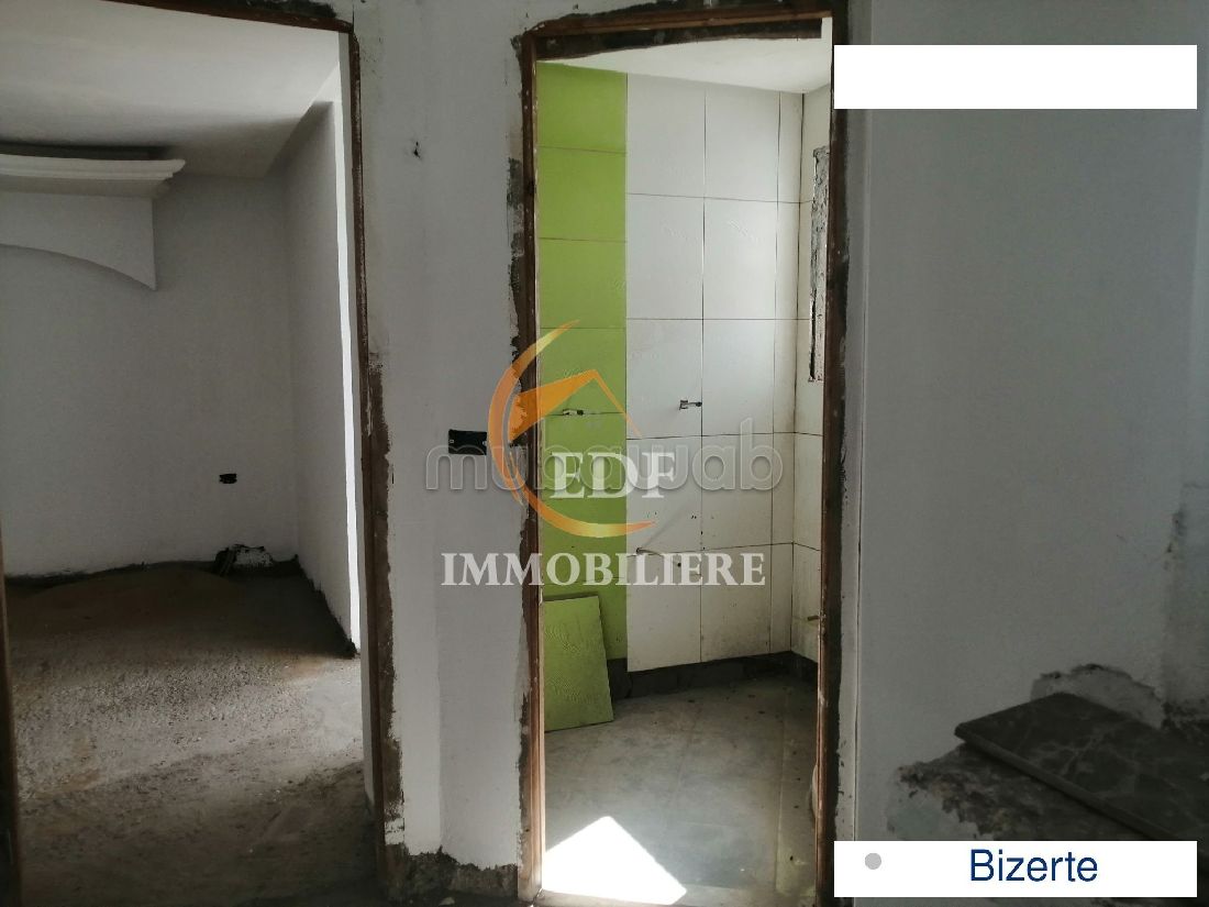 Un immeuble 2minute de La Marina Bizerte