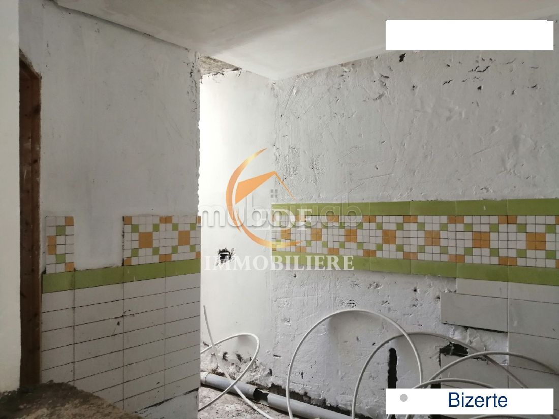 Un immeuble 2minute de La Marina Bizerte