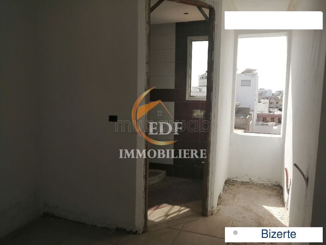 Un immeuble 2minute de La Marina Bizerte