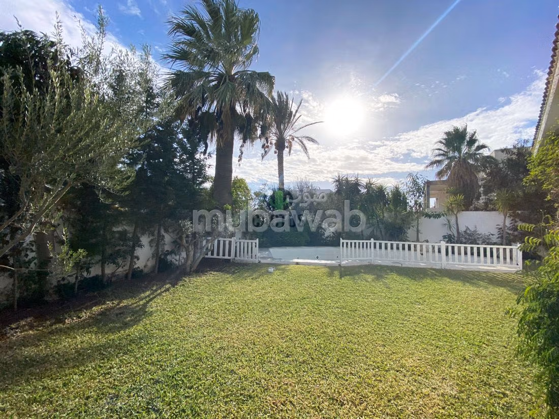 Villa de maître dans la zone touristique à Hammamet nord