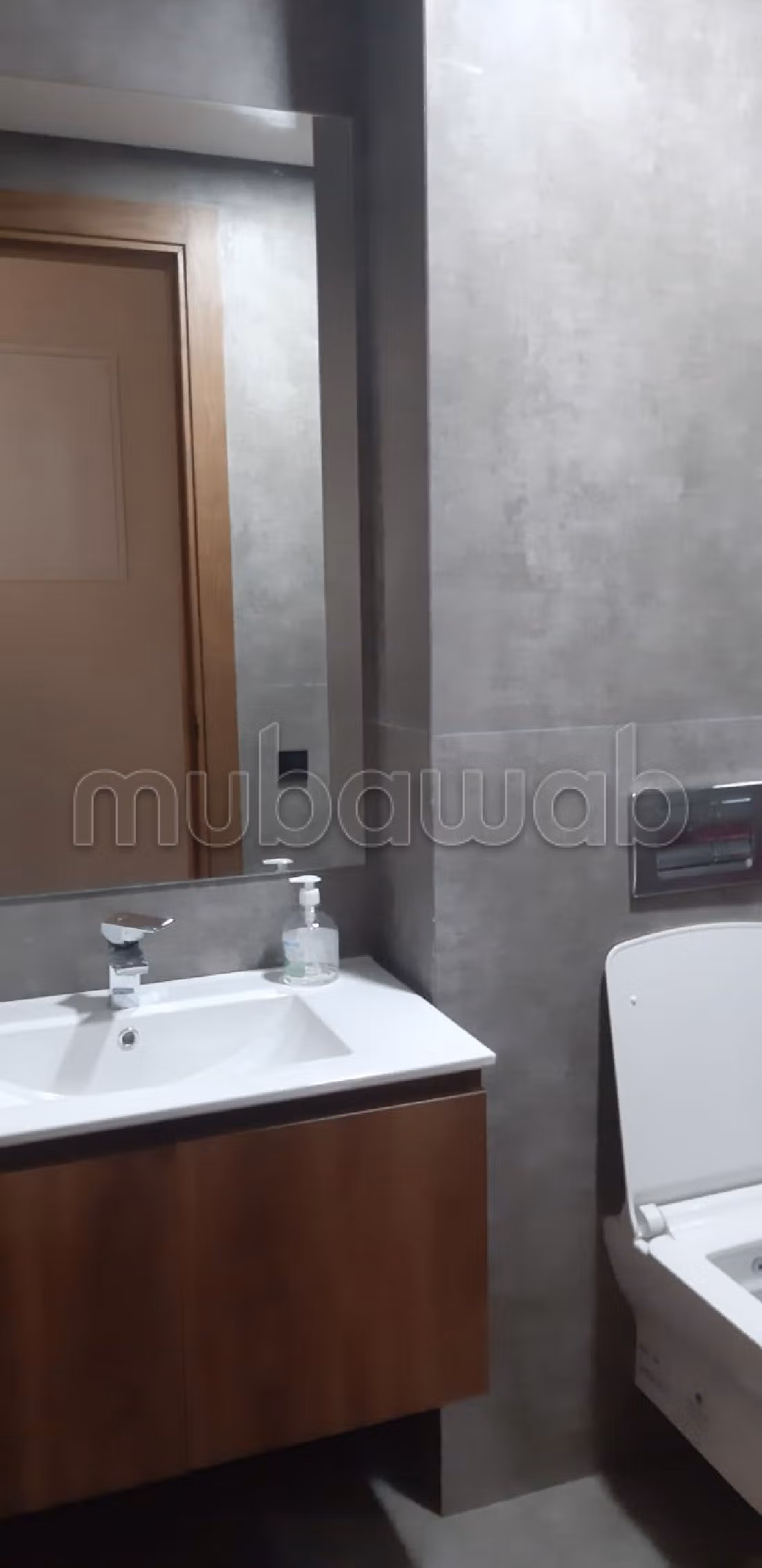 Bel appartement neuf avec jardin privé