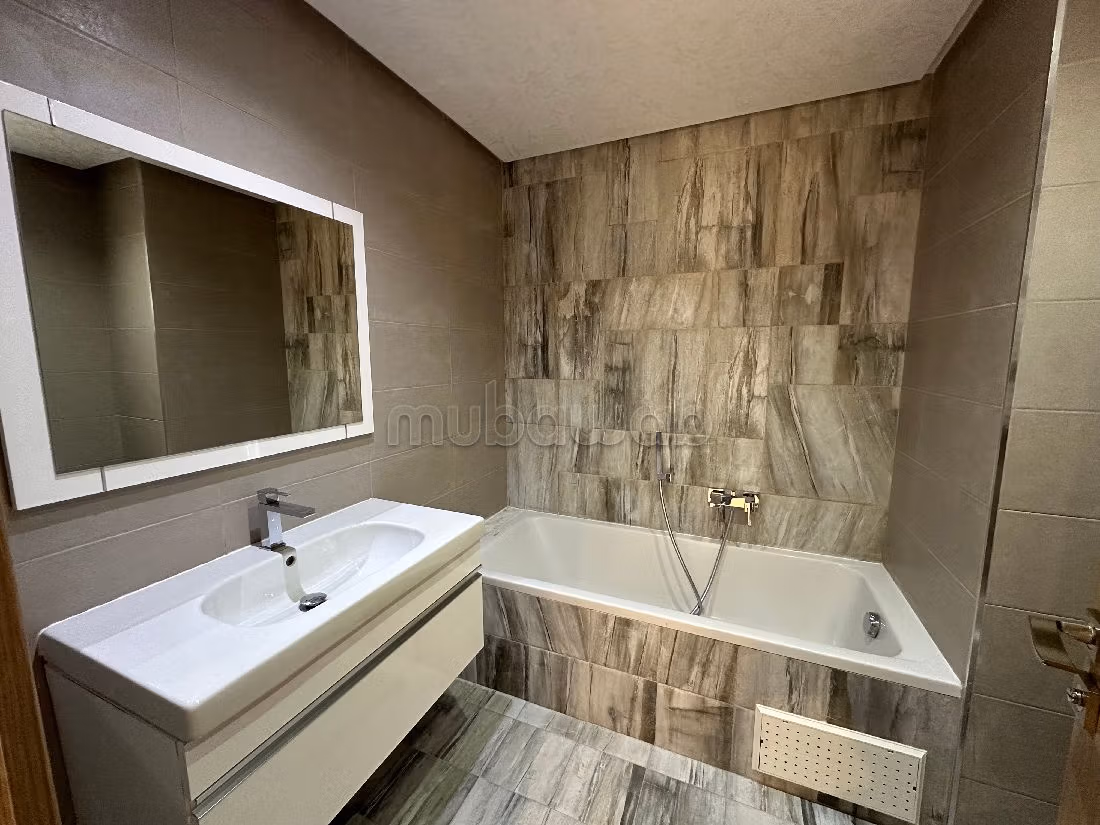 À vendre appartement S2 à Ennasr direct promoteur