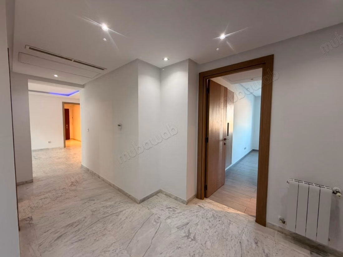 À vendre appartement S2 à Ennasr direct promoteur
