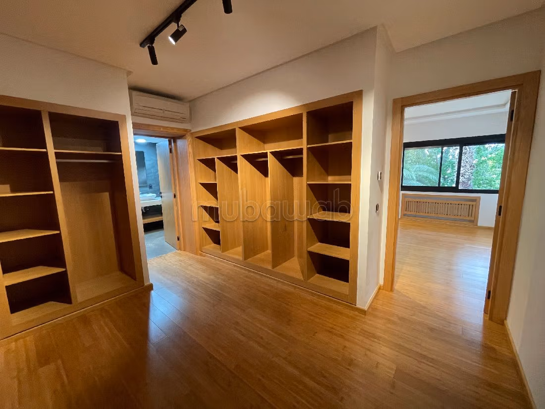 Location villa de haut standing à Souissi