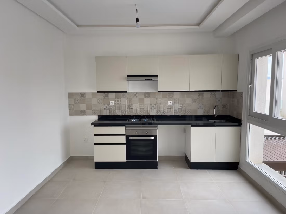 Sell apartment. Large area 58 m². General satellite dish system, On site security
