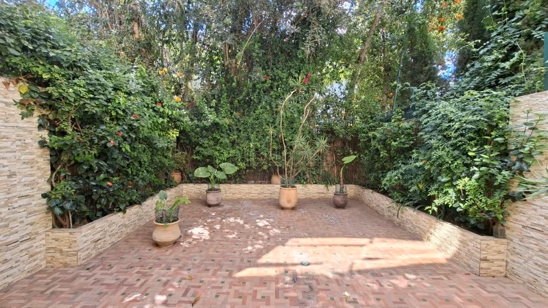 Magnifica villa in vendita a CIL Hay Salam. 3 belle camere da letto. Area verde