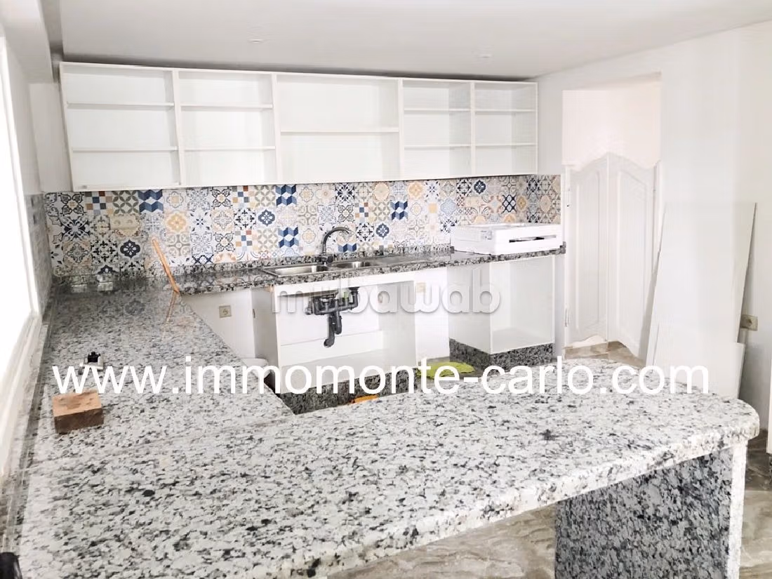 Luxury Villa for rent in Hassan Centre Ville. Surface area 500 m². Partial sea view, Centralised air conditioning