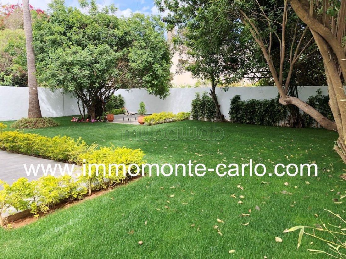 Luxury Villa for rent in Hassan Centre Ville. Dimension 500 m²