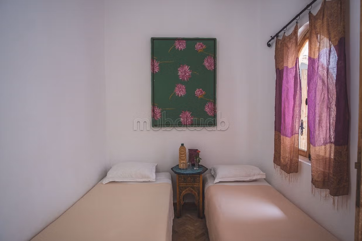 رياض ممتاز للبيع ب المدينة القديمة. المساحة الإجمالية 70 م². مفروشة