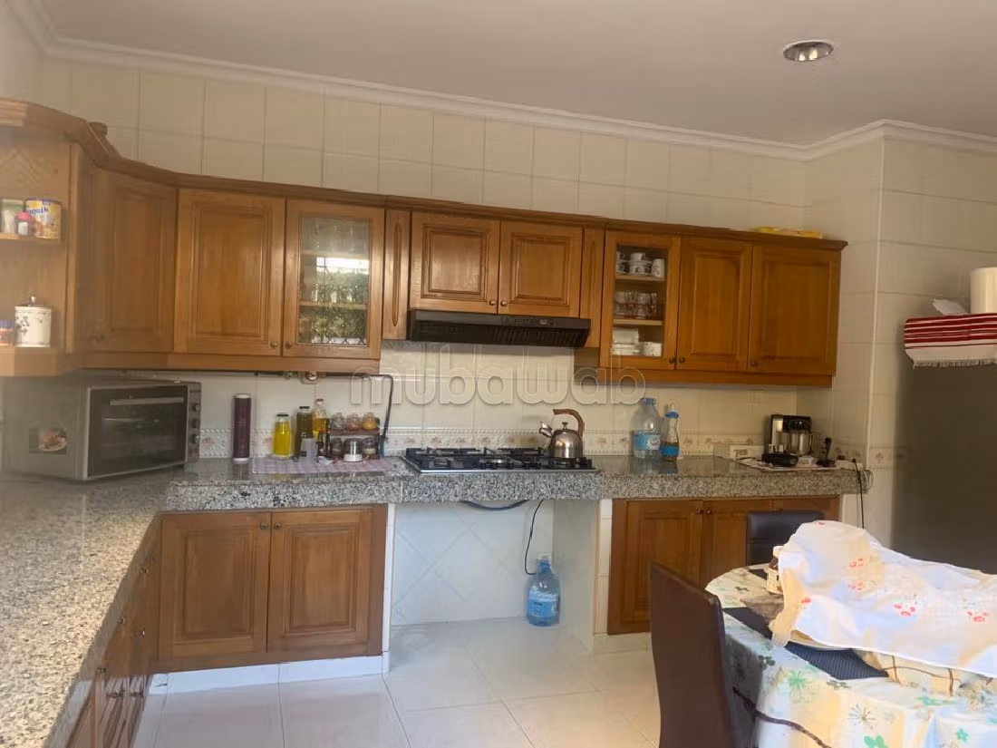 Villa's en luxe woningen te koop in Californie. 14 Ruimtes. Conciërge en airconditioning. 