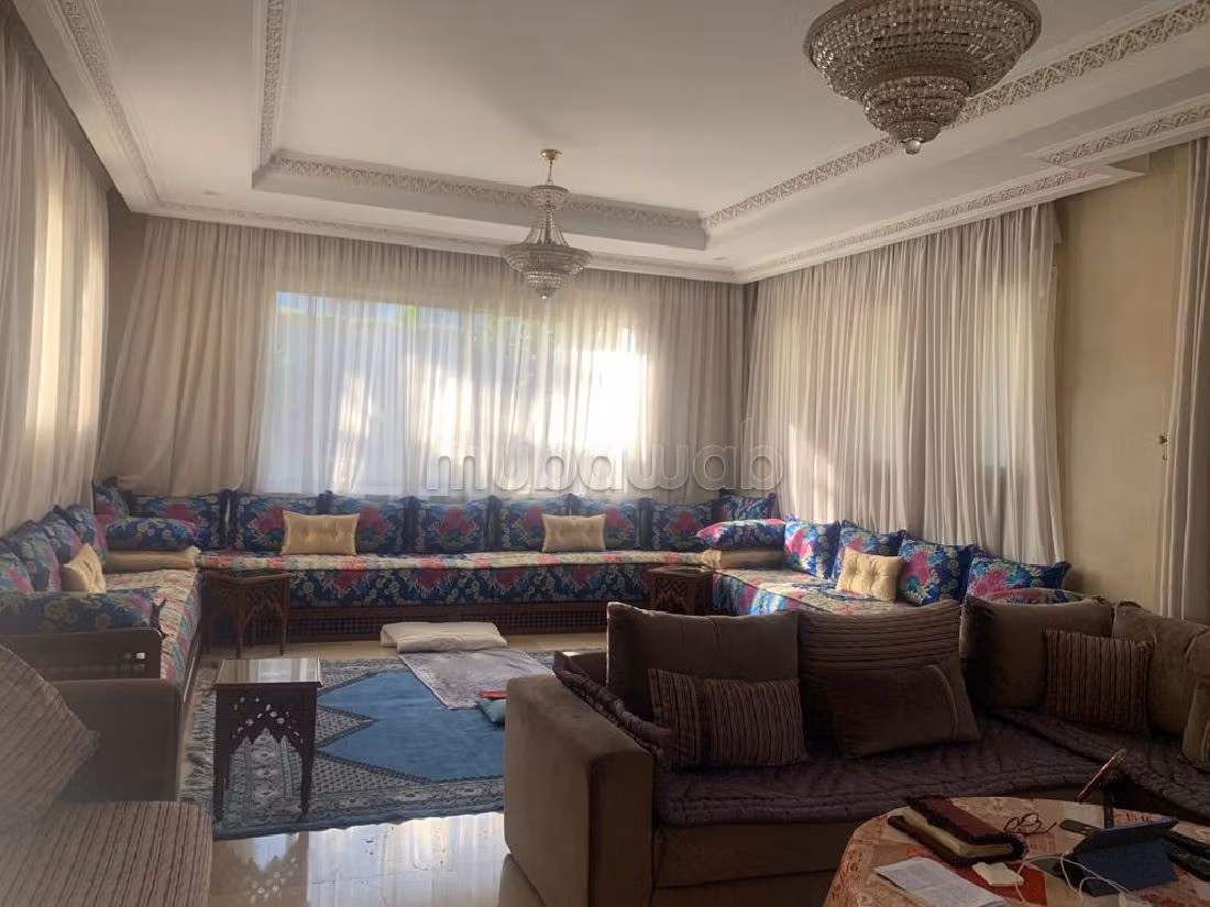 Villa's en luxe woningen te koop in Californie. 14 Ruimtes. Conciërge en airconditioning. 