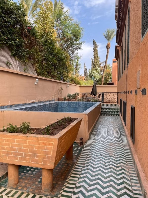 Semlalia Chic Beldi Style Villa for Sale 9 Rooms, to Renovate