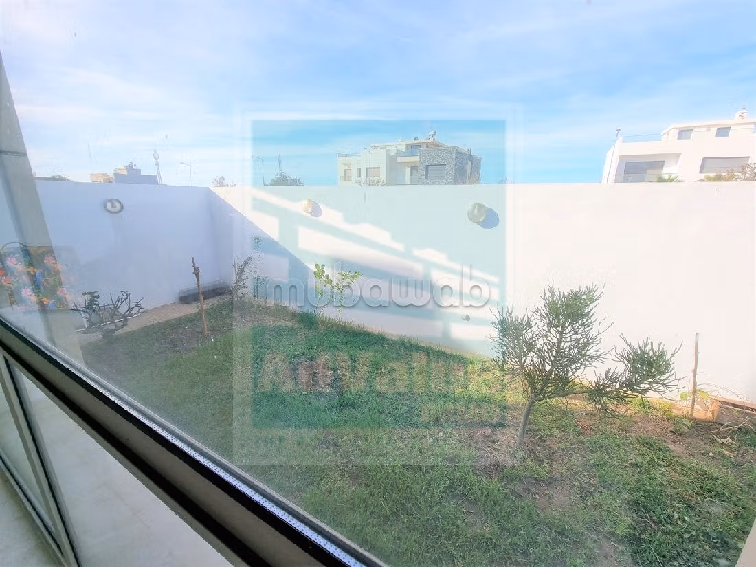 Casa de lujo en venta en Assanaouber. 4 hermosas habitaciones. Doble acristalamiento y calefacción central. 