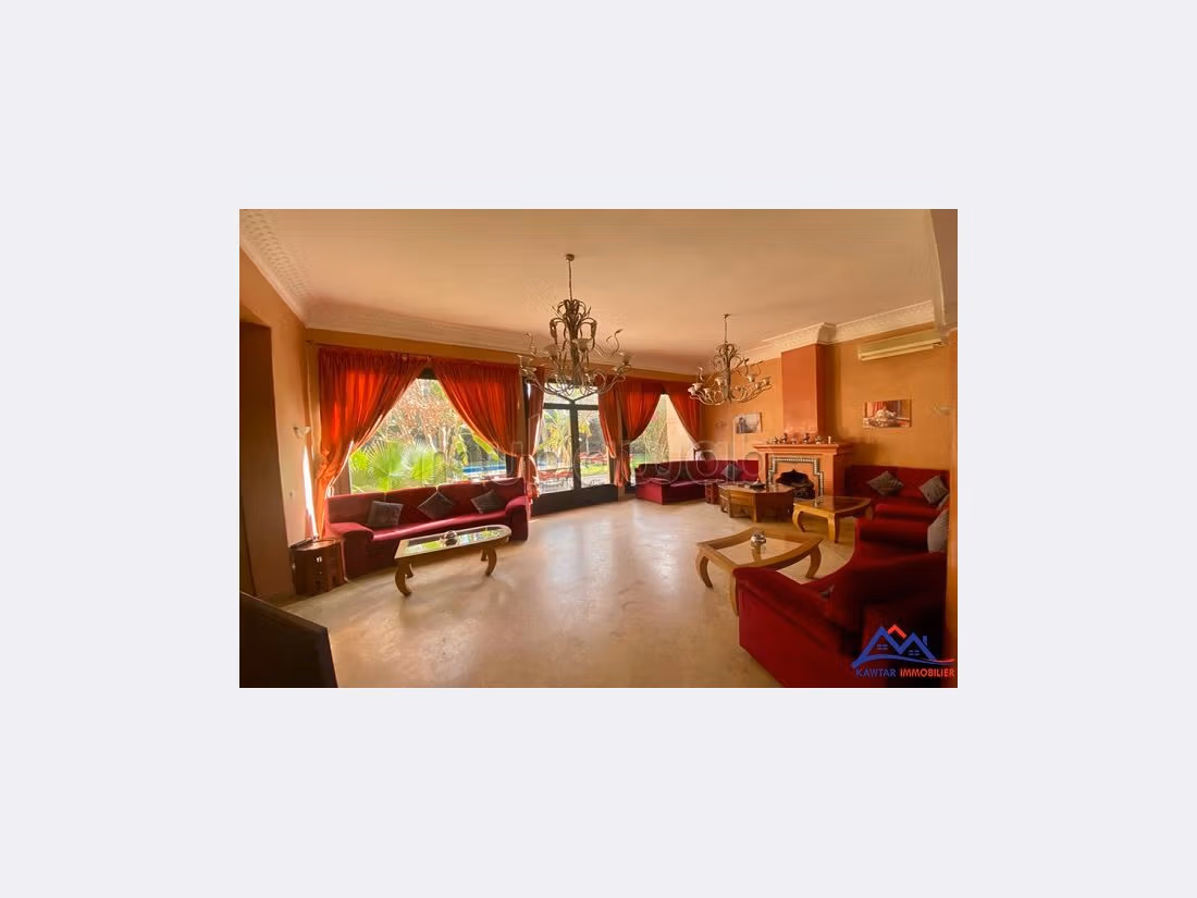 Villa's en luxe woningen beschikbaar in Route de Ouarzazate. 9 Kamers. Garage. 