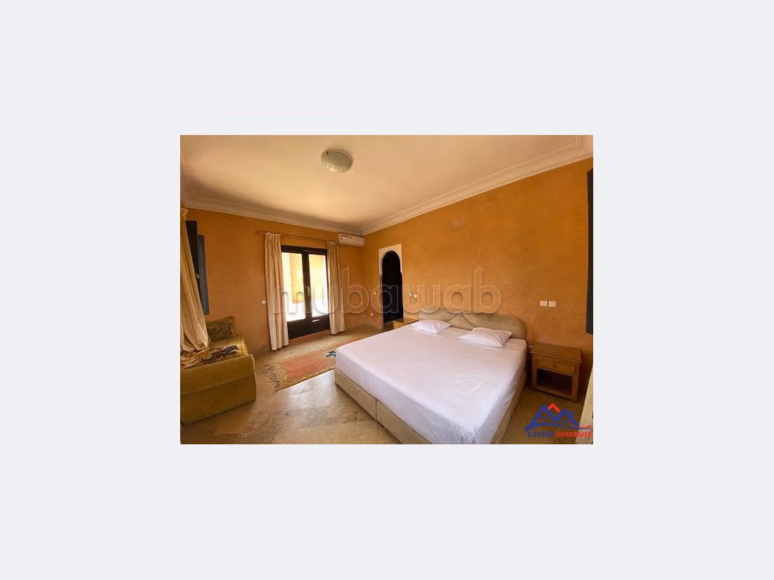 Villa's en luxe woningen beschikbaar in Route de Ouarzazate. 9 Kamers. Garage. 