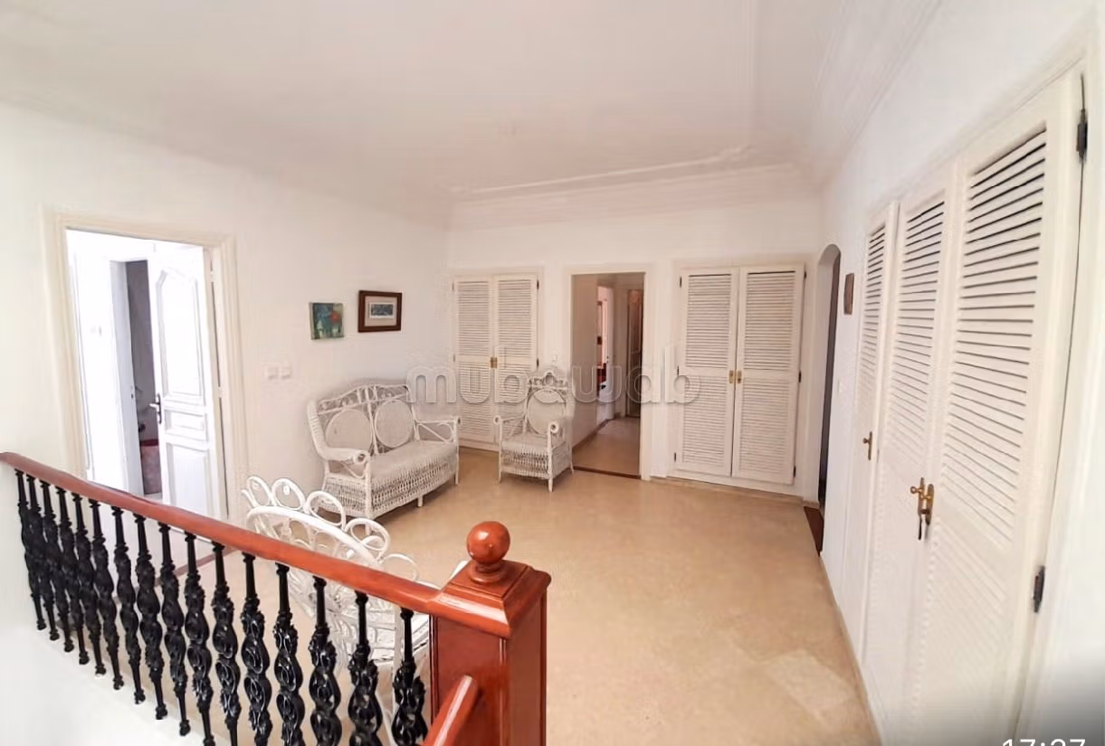 Magnifique villa à louer à Ain Diab. 4 chambres. Meublé
