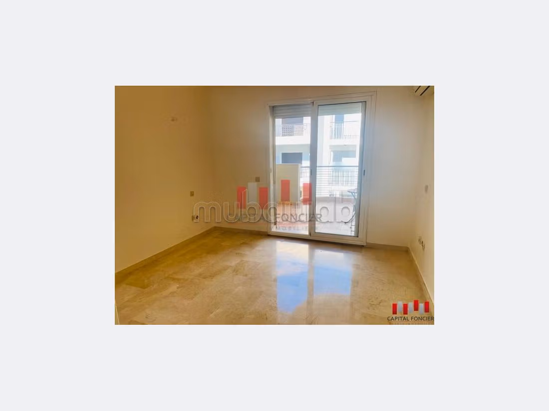 شقة رائعة للبيع براسين. المساحة الكلية 150 م². 