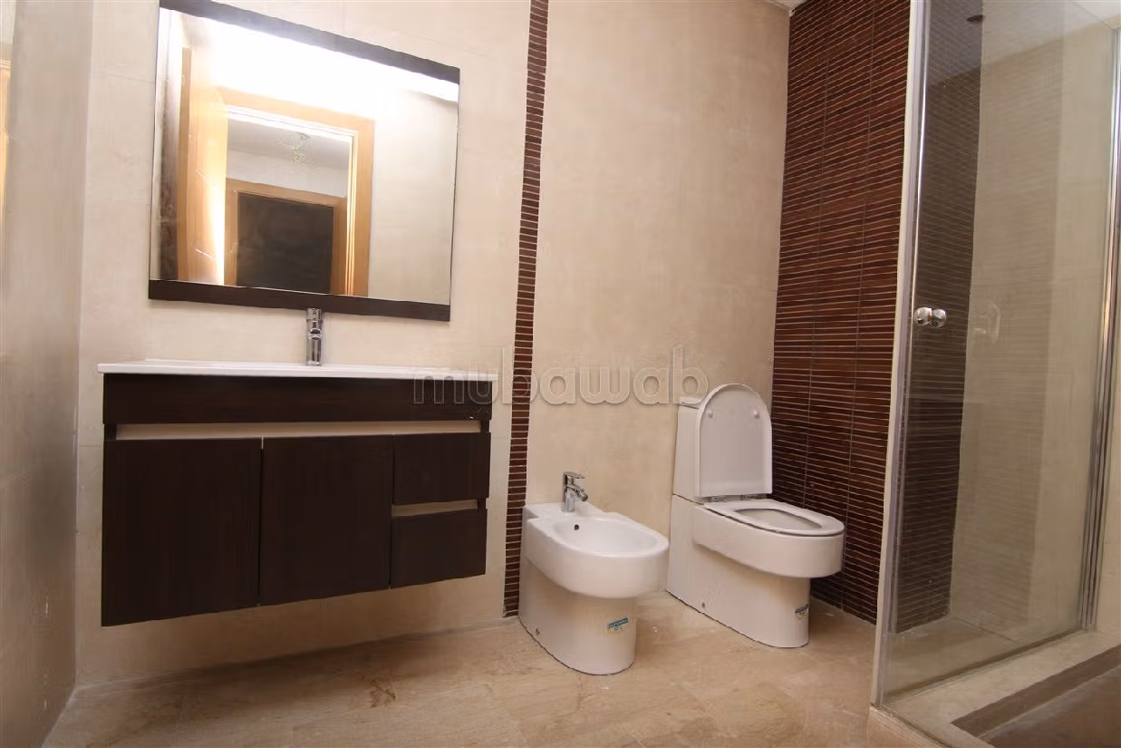 Vendita di uno splendido appartamento a De La Plage. Superficie totale 158 m². 