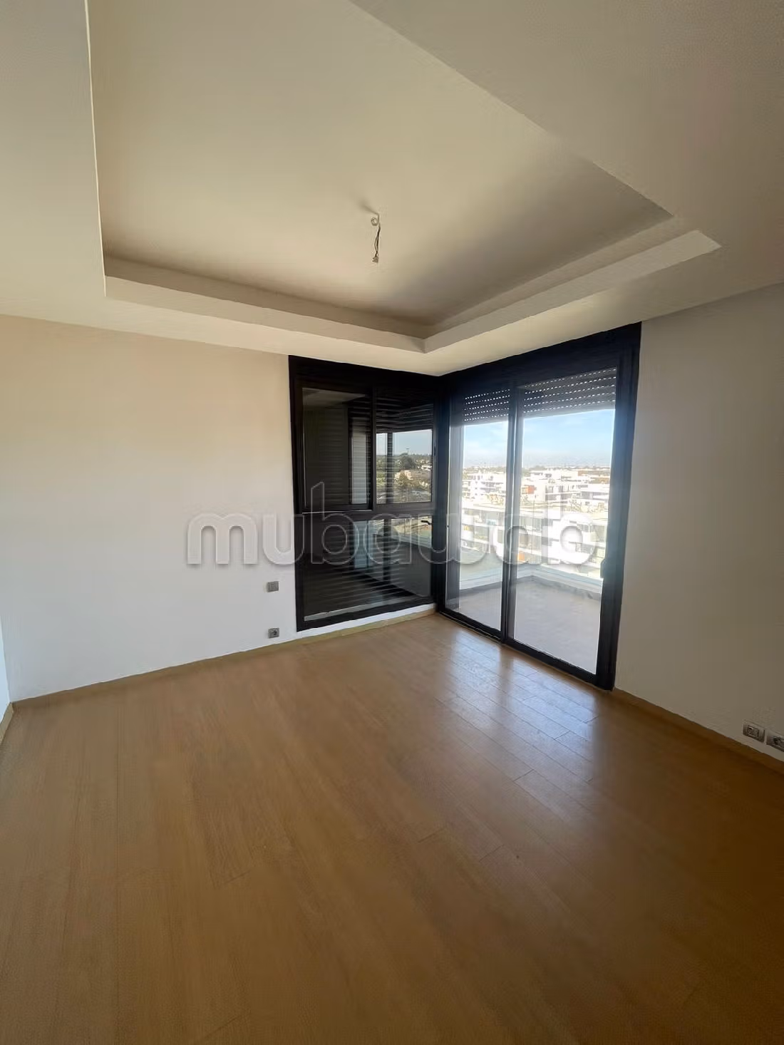 Apartment for rent in Souissi. Total area 360 m². No Lift, Balcony. 