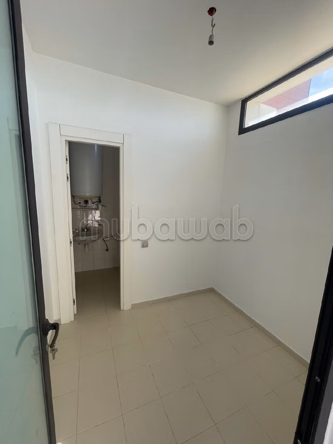 Apartment for rent in Souissi. Total area 360 m². No Lift, Balcony. 