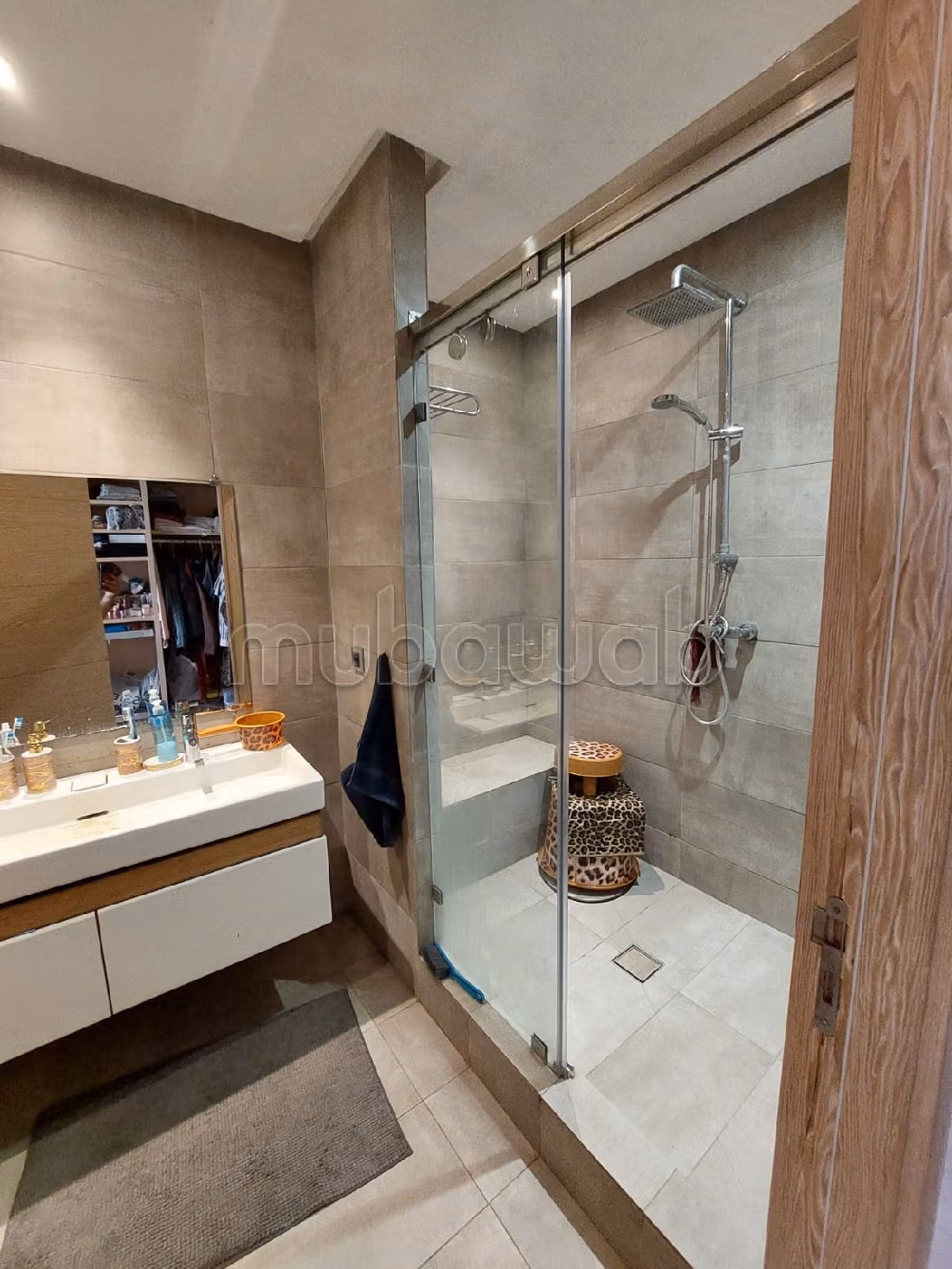 Magnifica villa in vendita. 5 locali. ammobiliato. 