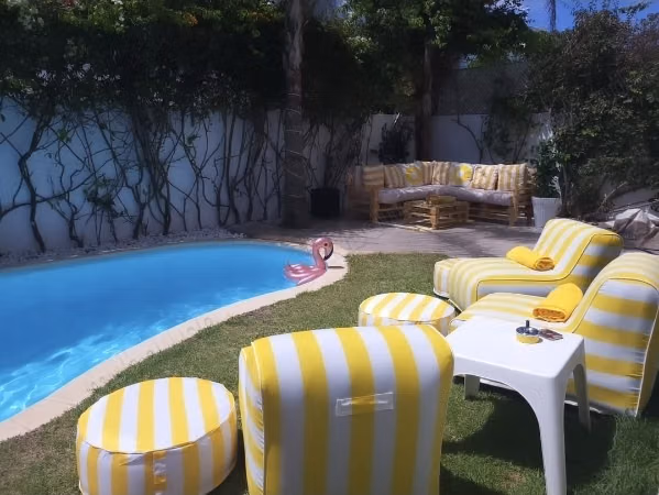 Exclusividad Villa moderna de 3 habitaciones semi amueblada en Dar Bouazza en una residencia segura en alquiler a 2 minutos de las playas privadas