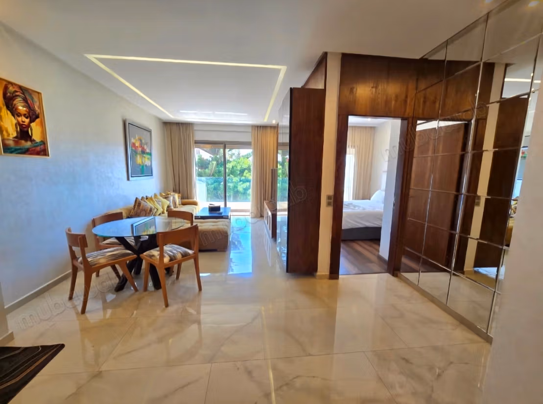 Affitto appartamento a Bab Al Bahar. 2 belle camere da letto. Porta blindata, salone marocchino