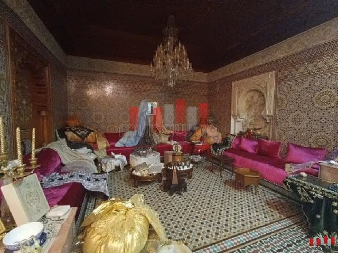 Offices & shops for sale in Port. Area of 600 m². 