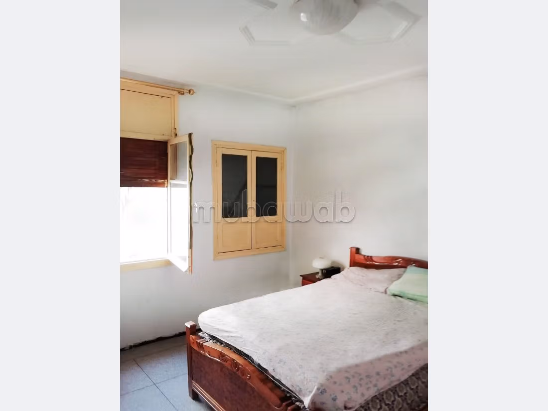 Find an apartment to buy in Centre. 4 large living areas. New furniture.