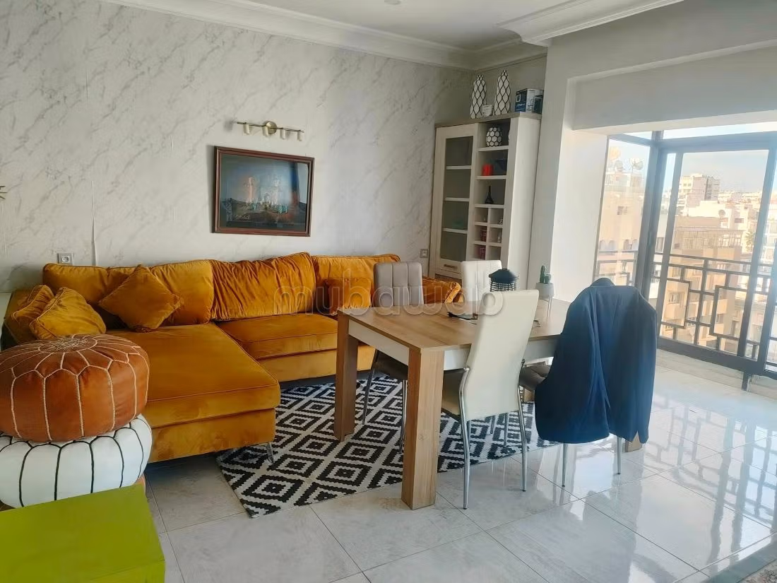 Affitto di un bellissimo appartamento a Gauthier. 6 ampi locali. arredato. 