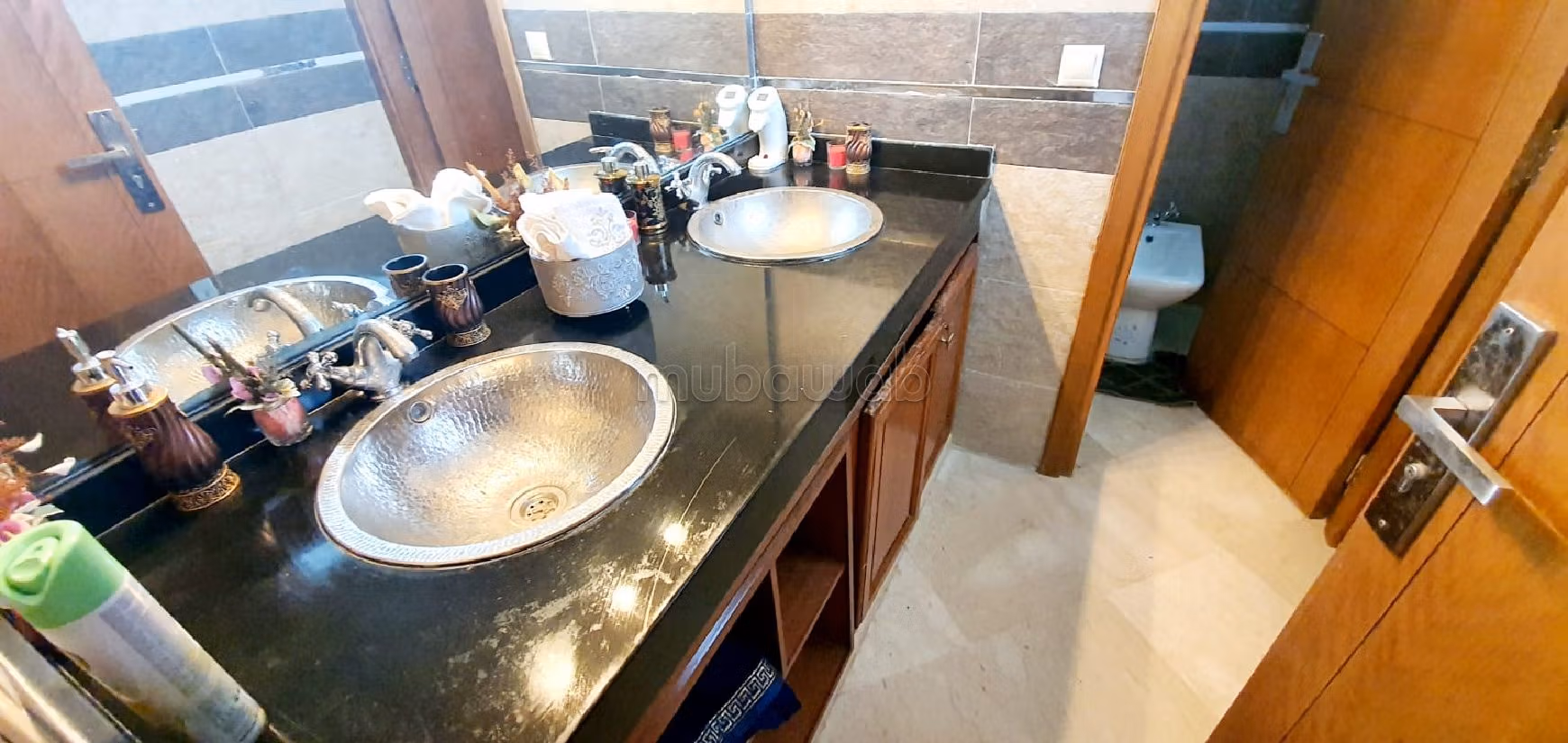 Villa di lusso in vendita a Sidi Maarouf. Superficie totale 250 m². Sistema di sicurezza e antenna parabolica. 