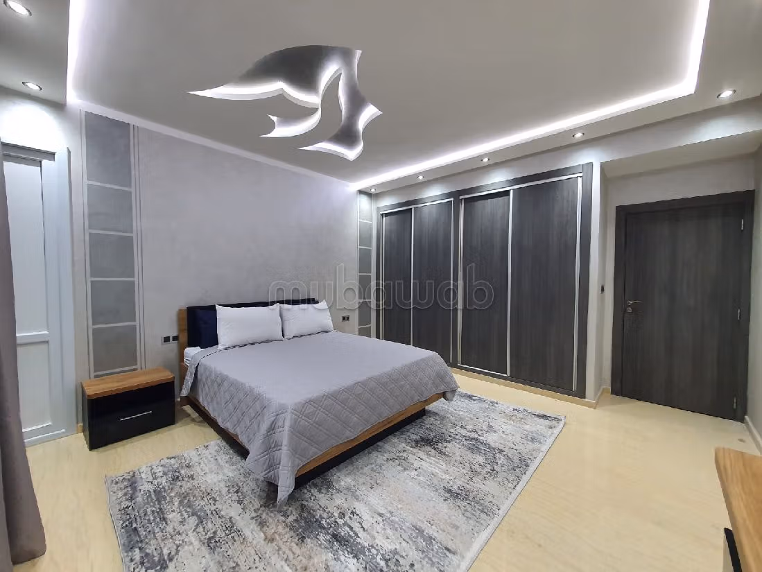 Sell apartment. 2 beautiful rooms. Traditional Moroccan living room, secured residence. 