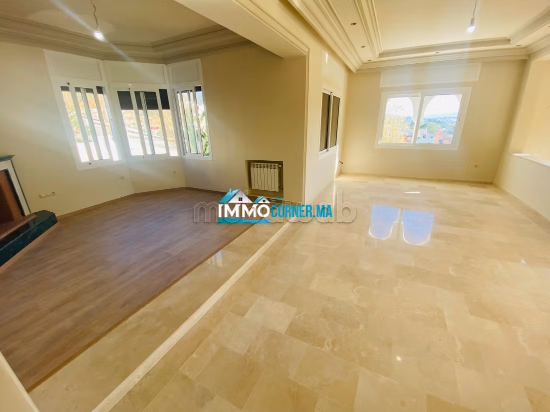 Splendide villa à vendre à Jbel Kbir