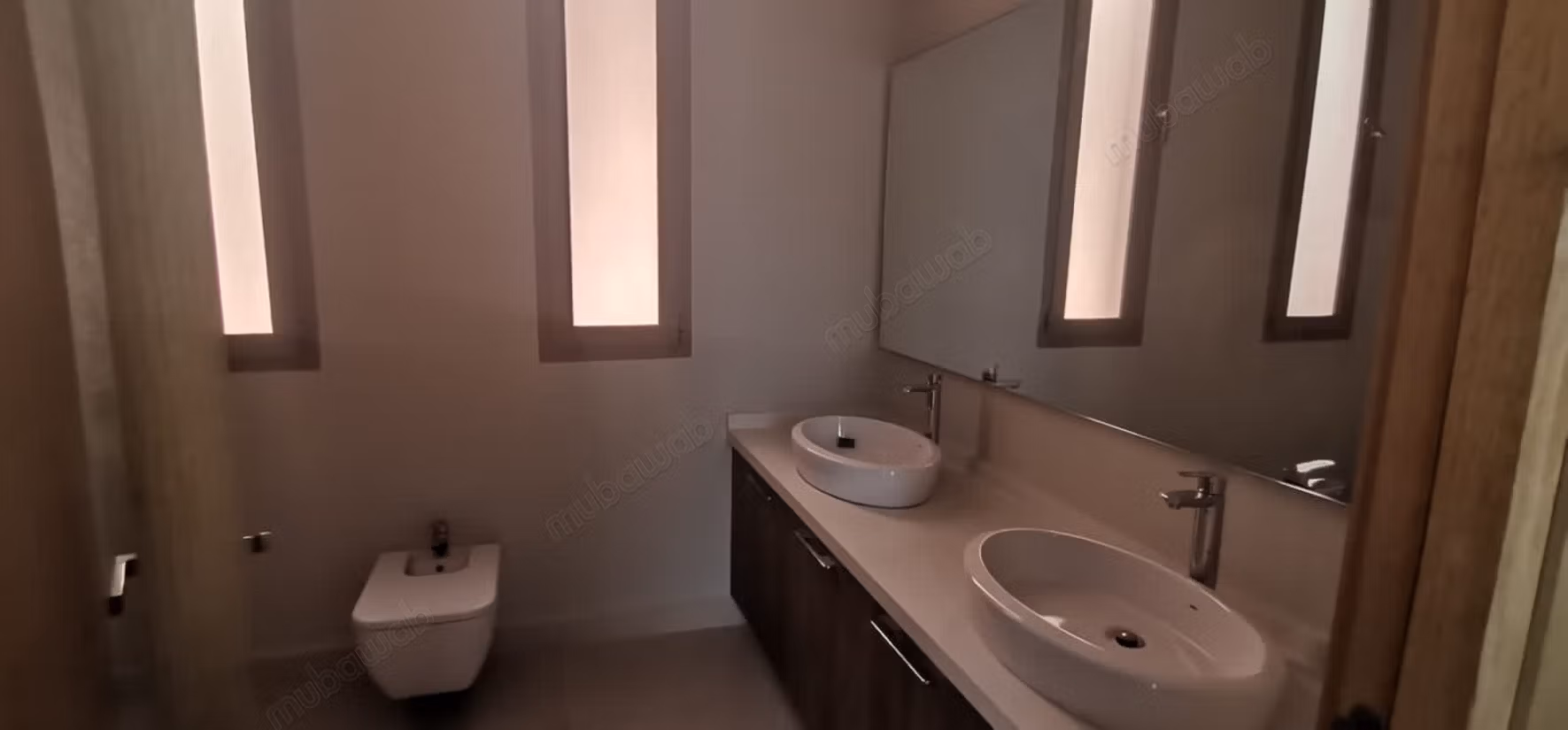 À la palmeraie excellente villa moderne de 4 suites vide sans vis à vis en location à l’année