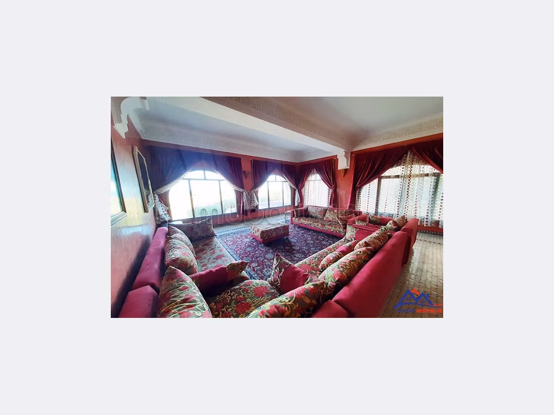 منزل رائع للكراء ب طريق آسفي. المساحة 5489 م². مفروشة